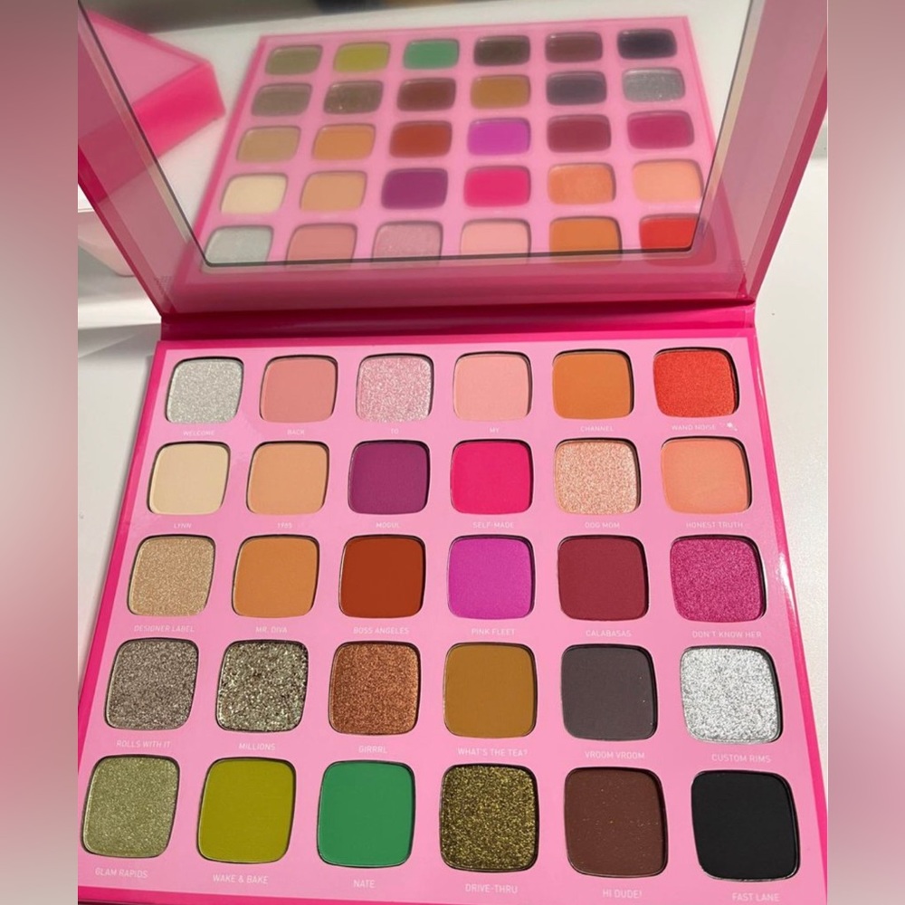 RARE!!!!Morphe x  Jeffery Star Eyeshadow Palette